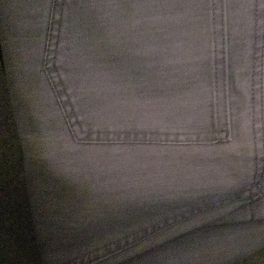 Men's Classic Fit light blue and Grey Denim Jeans Boot. Size 18- Short/Corito.